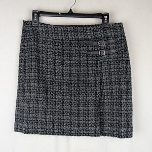 Ann Taylor tweed skirt size 6, lined, above the knee